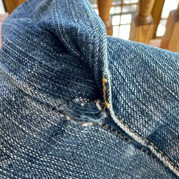 SOLD Vintage 2000’s Aeropostale Pleated Denim Skirt - Picture 6 of 6